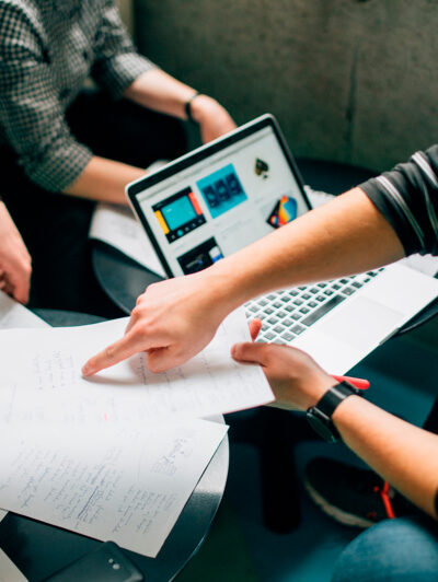 Ingeniería y servicios personalizados Envaser