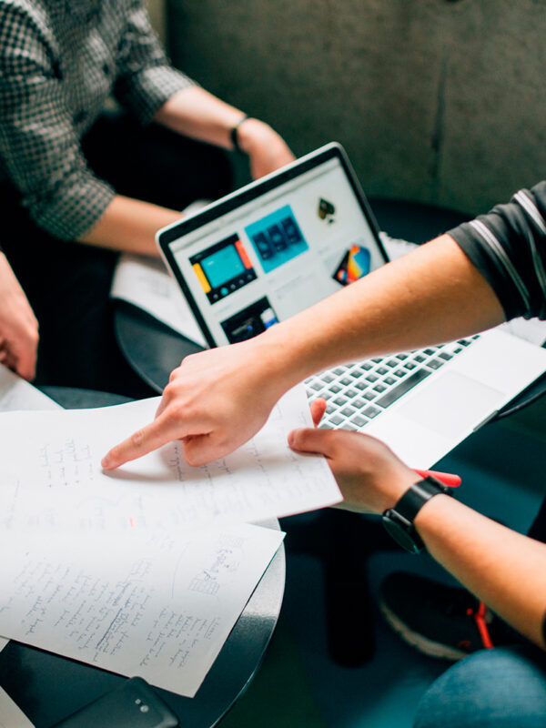 Ingeniería y servicios personalizados Envaser